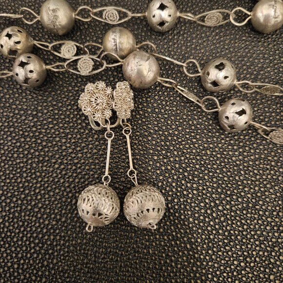 CANNETILLE FILIGREE BALL & LASSO WEDDING NECKLACE WITH MATCHING CLIP-ON EARRINGS - Picture 7 of 13
